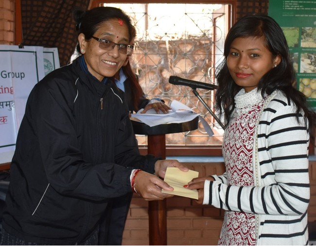 女子学生への奨学金授与等の活動を行うネパールのNGO団体で学生はオンラインインターンシップを行う