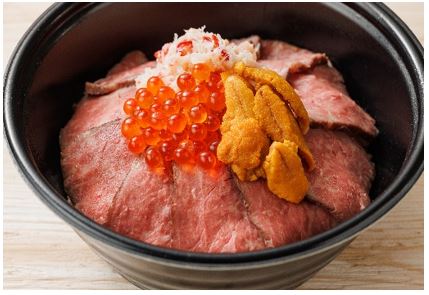 福島牛のウニ、カニ、イクラまみれ弁当 1,200円