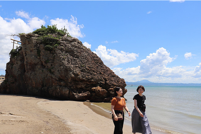 神様をお迎えする稲佐の浜