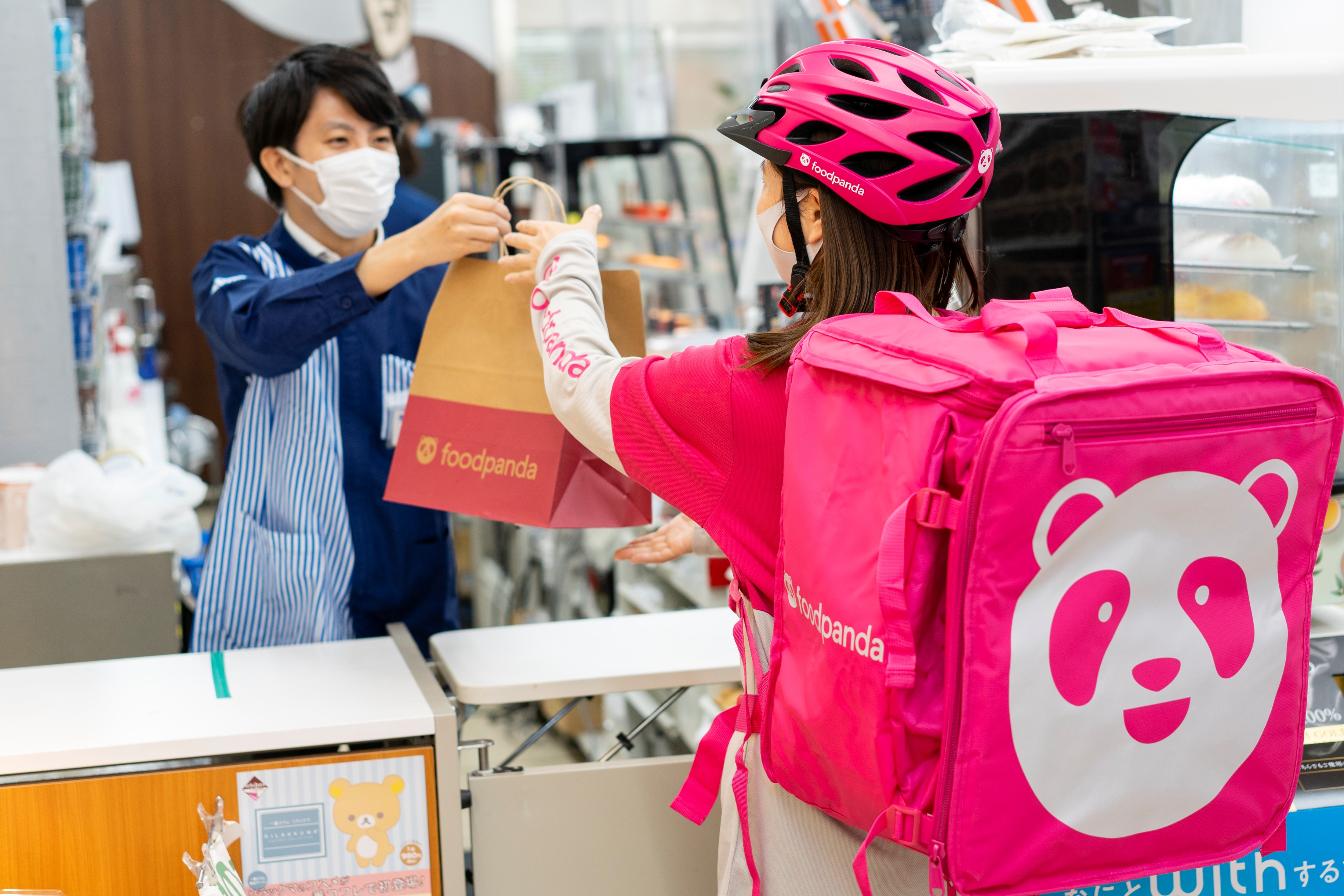 Foodpanda 11 17 火 よりローソンと提携開始 人気のからあげクンや日用品が配達可能に Foodpanda Japanのプレスリリース
