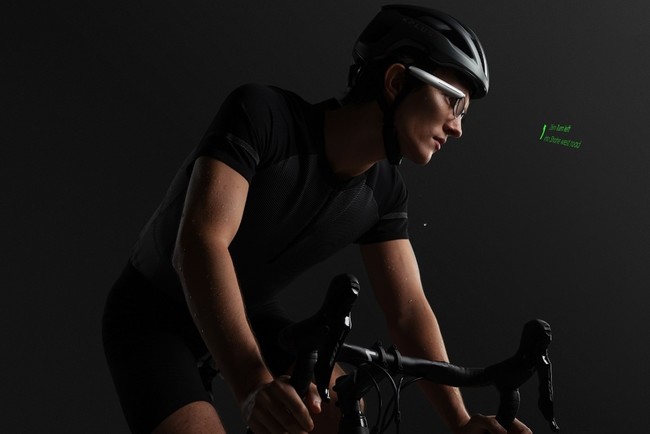検索エンジンBaiduと連携し、OPPO Air Glass 用のBaidu Walk＆Bikeナビや付近検索などのアプリを利用