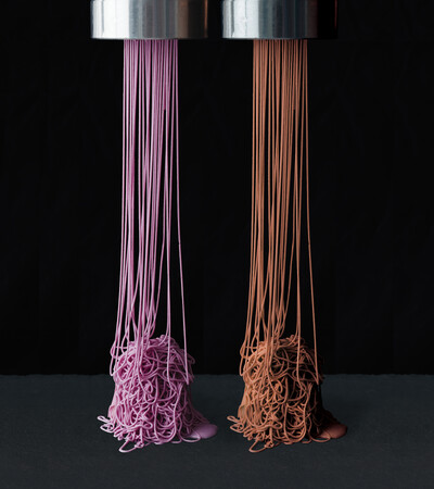 左「紫芋&カモミール」右「チョコレート&コンチネンタルアールグレイ」 左「紫芋&カモミール」右「チョコレート&コンチネンタルアールグレイ」