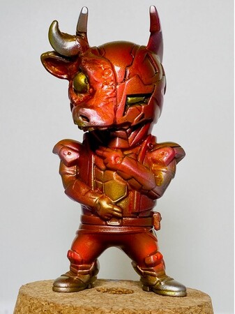 〈ヒカリトイズ〉マイティコウZ モノノケバーニングフォーム 価格：3,960円 素材：PVC サイズ：全高約10.0cm