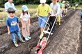 高崎市で農業体験　利用者家族と生産者が交流　8月17日（土）〔群馬〕