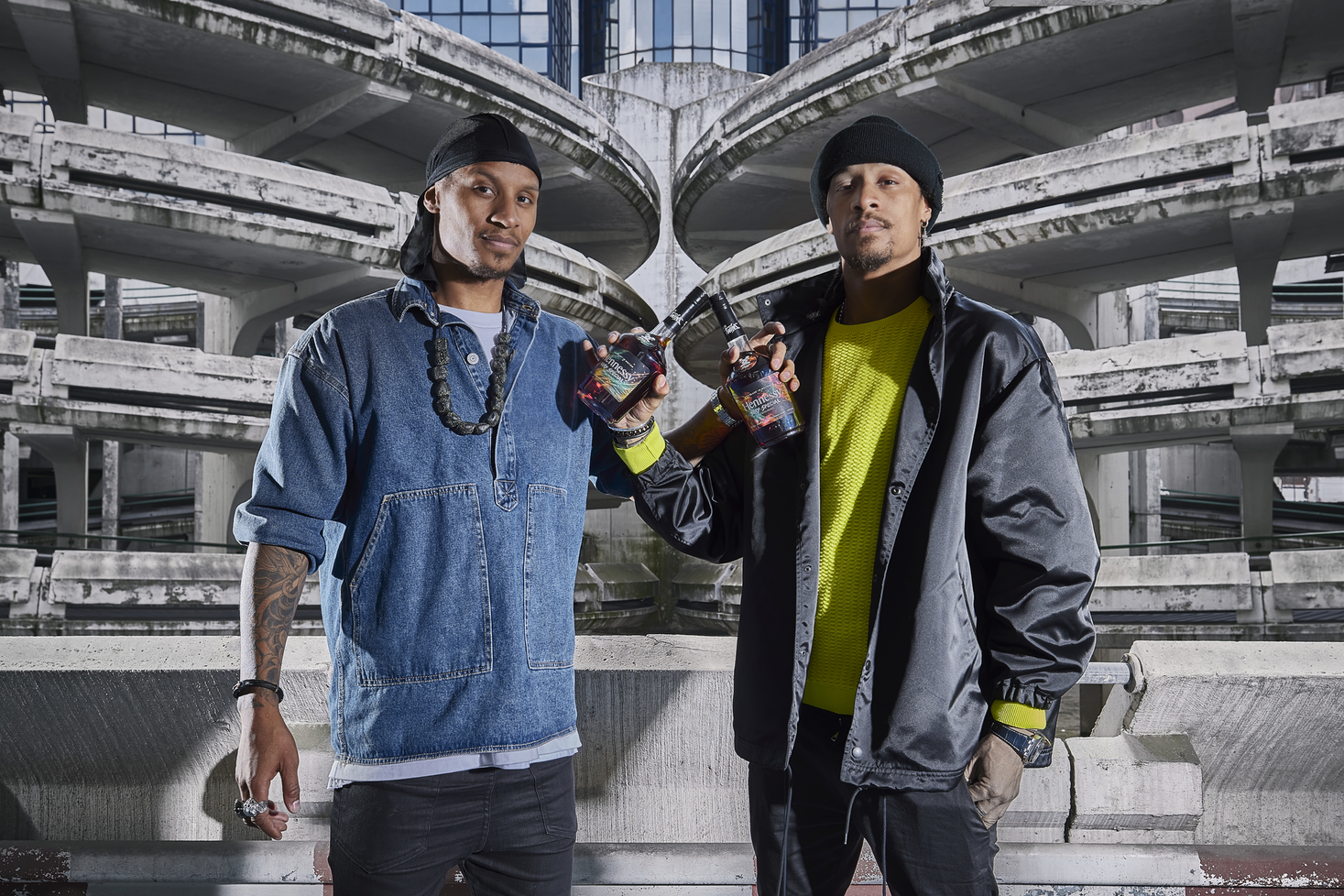 世界に名を轟かす双子ダンスユニット レ ツインズ とのコラボレーション Hennessy V S Limited Edition 21 By Les Twins Mhd モエ ヘネシー ディアジオ株式会社のプレスリリース