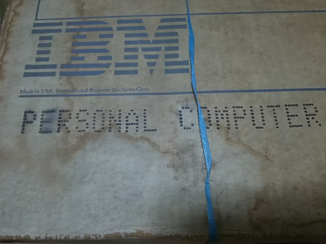 完全未開封の初代IBM PCを発掘！ 初期のPC、DOS/V、ThinkPadを語り
