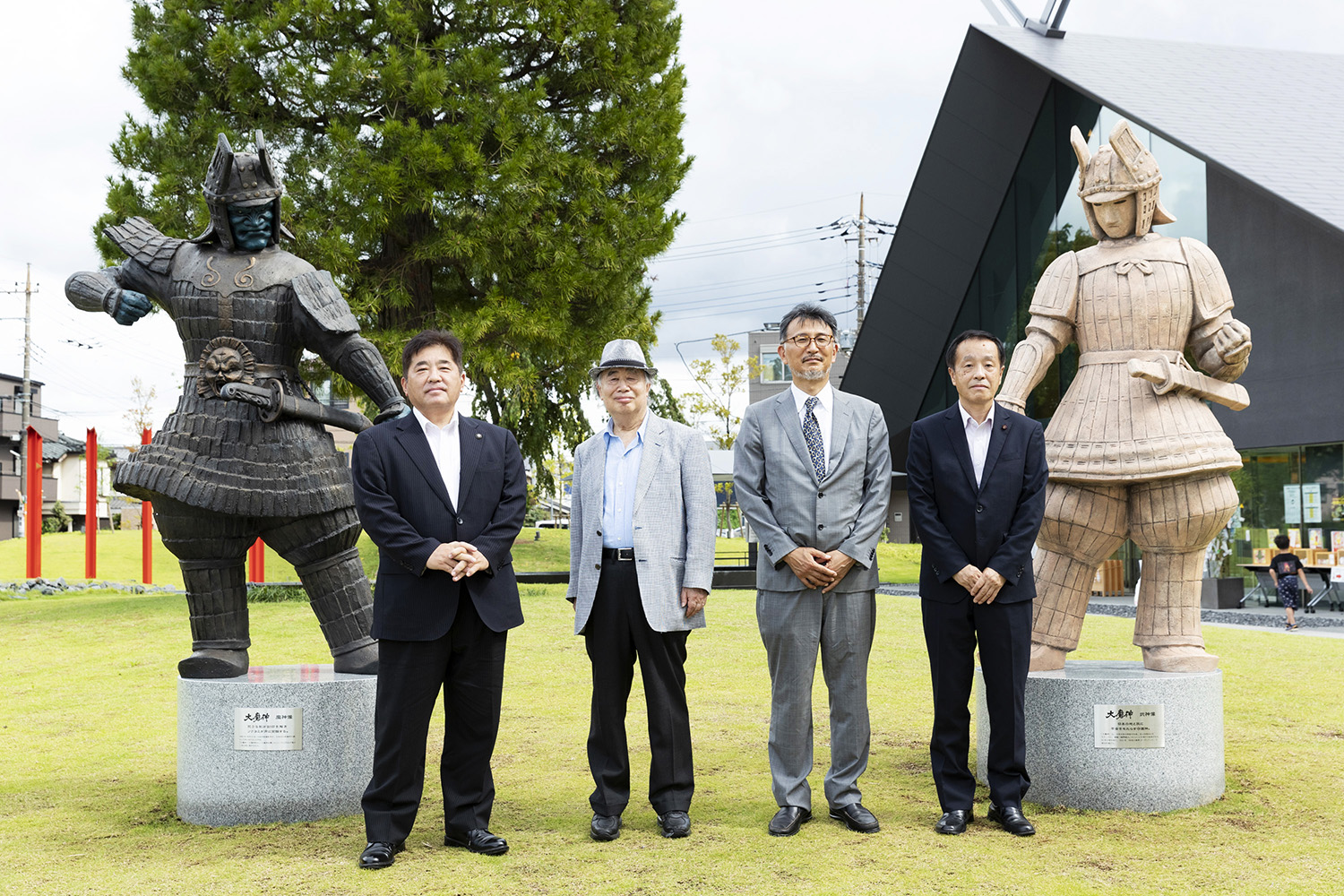 ところざわサクラタウンに２体の 大魔神像 が降臨 21年8月7日 土 に除幕式を開催 株式会社kadokawaのプレスリリース