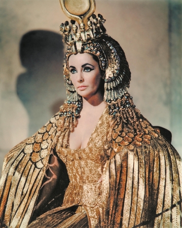 Elizabeth Taylor in Cleopatra, 1963 ©20th Century Fox  The Kobal Collection