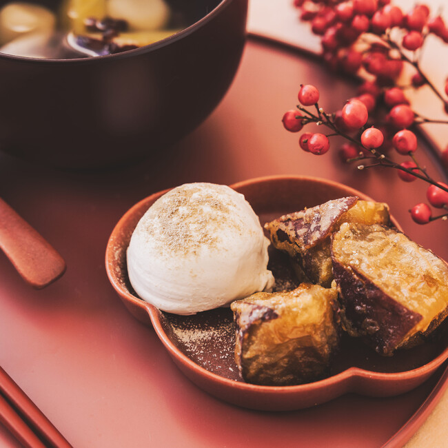 天ぷらとアイスにはオリジナルの蜜芋塩を。全体のバランスを整えます 天ぷらとアイスにはオリジナルの蜜芋塩を。全体のバランスを整えます