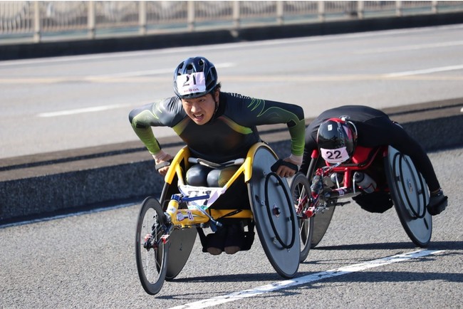 スポーツギフティングサービス Unlim アンリム に 車いす陸上 競技初 となる世界記録を更新し続ける男 佐藤友祈選手 の参加が決定 一般財団法人アスリートフラッグ財団のプレスリリース