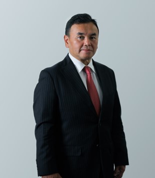 宇陀　栄次氏