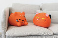 「ハロウィンに黒猫」はもう古い!?累計10万個販売した人気のパウダービーズ®クッション・もぐっち®シリーズから、にくめない小悪魔的な2体のハロウィンキャラが登場