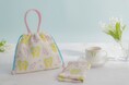 【万平ホテル】万平ホテル×FEILERコラボ商品から、初となる巾着が登場「万平レトロすずらん 手付き巾着」を発売