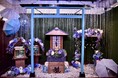 6月6日「カエルの日」、奈良いきものミュージアムにて梅雨限定「カエル神社」開催！雨と紫陽花に彩られた青い鳥居の奥で、カエルたちがお出迎え。