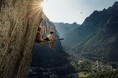 5月29日より「山が呼んでいる。MAMMUT KIND OF SUMMER」キャンペーンを開催。長年培ってきた技術を活かしたプロダクトで、夏の山で感じられる無限の可能性を引き出します。