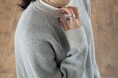 洋服作りの過程で廃棄されてしまう”裁断くず”を活用したモノづくり「UpcycleLino BASIC(アップサイクルリノベーシック)」からワッフルプルオーバーがリストック。