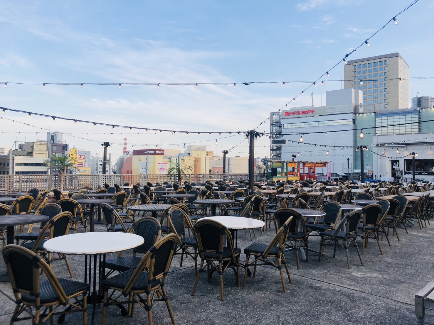 駅直結 圧倒的解放感の屋上空間で安心に楽しむ 肉食べ放題 ｂｂｑビアガーデン オープン ｇｗはおトクなフェア開催のアトレ川崎へ 株式会社アトレのプレスリリース