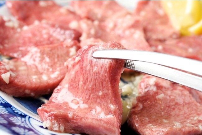 ざくろ名物「熟成 生タン」 ざくろ名物「熟成 生タン」