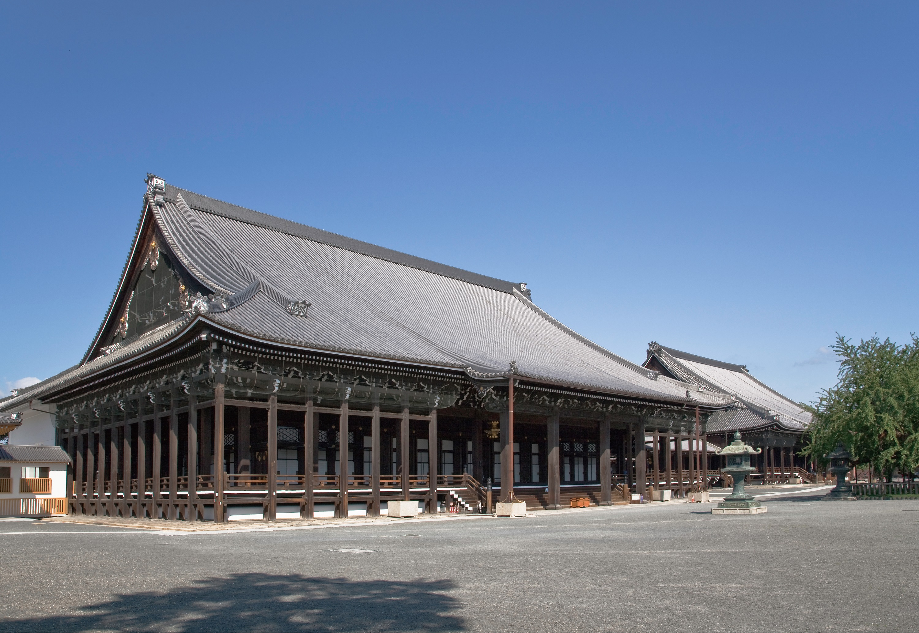 The Thousand Kyoto 世界遺産 西本願寺を巡る 国宝特別拝観プラン 三密回避 非日常を味わう1日1組限定 西本願寺の僧侶が案内する国宝の世界 京阪ホテルズ リゾーツ株式会社のプレスリリース