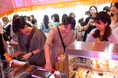 オフィスが縁日に大変身「お祭りケータリング」の試食会を実施、サービス動画を公開