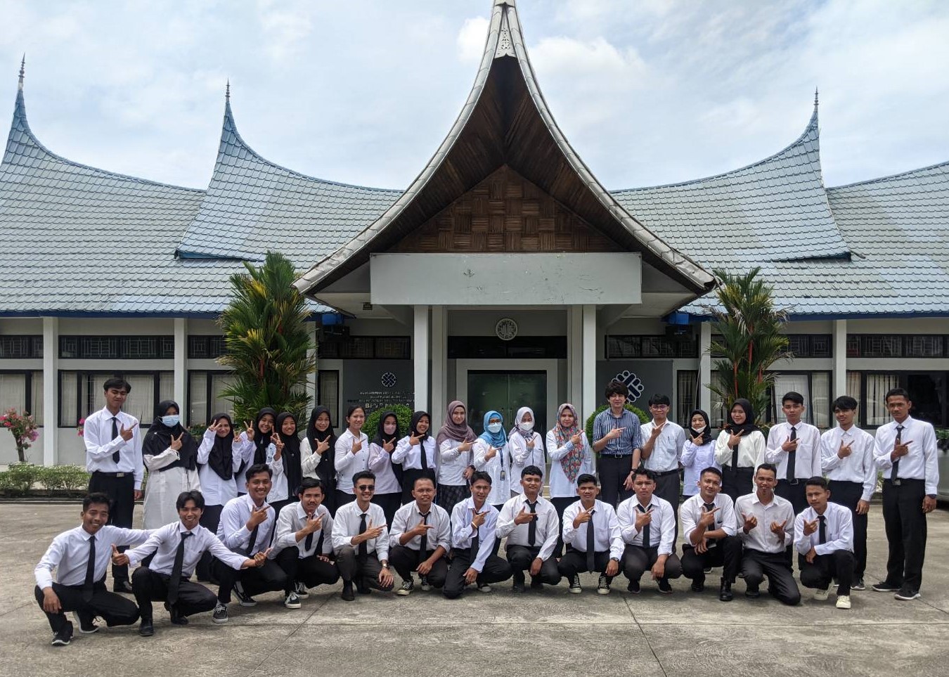 キャムテック提供の教育プログラムが、インドネシア政府による技能実習生プロジェクトで採用されました ｜株式会社キャムテックのプレスリリース