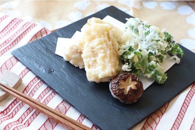 春食材を使ってカリッとサクッと美味しい天ぷらに仕上げます。