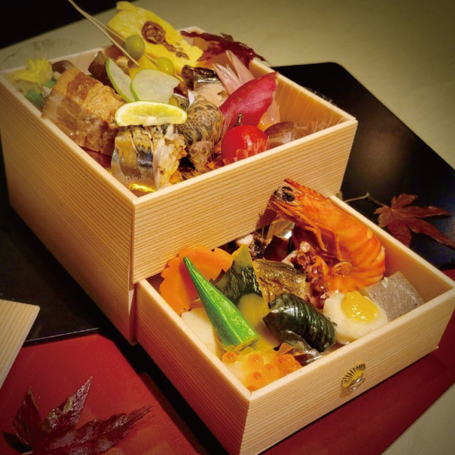こんび謹製『秋華箪笥弁当』