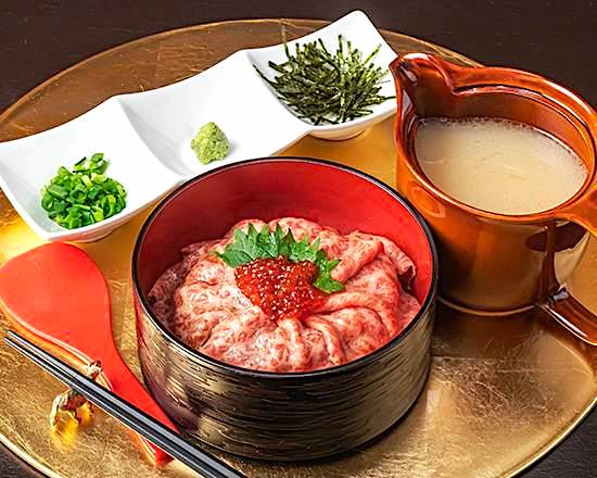 和牛の肉まぶし御膳 白湯出汁 2,990円~ 和牛の肉まぶし御膳 白湯出汁 2,990円~
