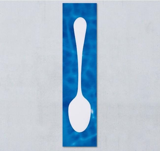 WASIL［Floating spoon］　¥16,000+税　・サイズ：約160cm×約39cm ・材質：綿85％麻15％／綿麻スラブ