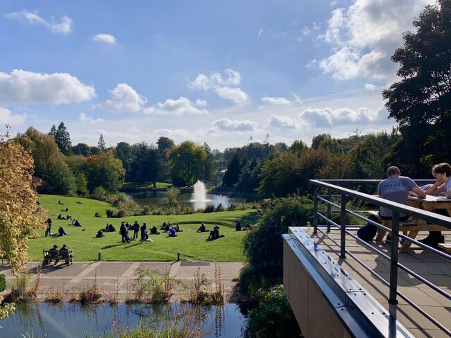 バース大学キャンパスの風景 バース大学キャンパスの風景