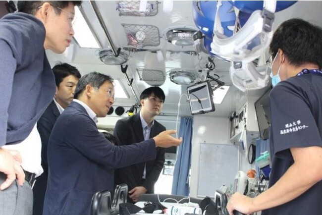 ドクターカー車内を見学 ドクターカー車内を見学