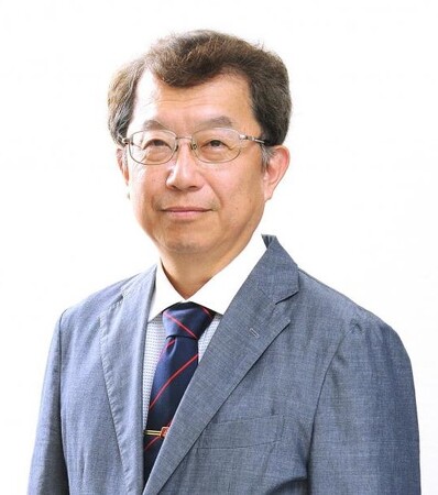 故・山本進一博士（岡山大学理事・副学長当時の写真）