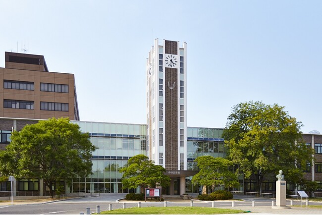 岡山大学附属図書館（岡山大学津島キャンパス）