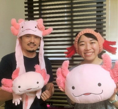 佐藤伸准教授と筆頭著者の樫本玲菜大学院生(右) 佐藤伸准教授と筆頭著者の樫本玲菜大学院生(右)
