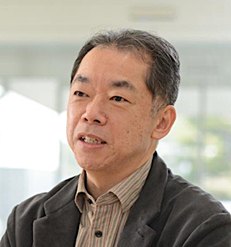 平山隆志 教授