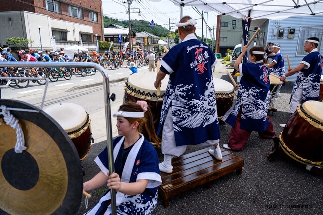 観戦スポットの様子(串川地域センター前) 観戦スポットの様子(串川地域センター前)