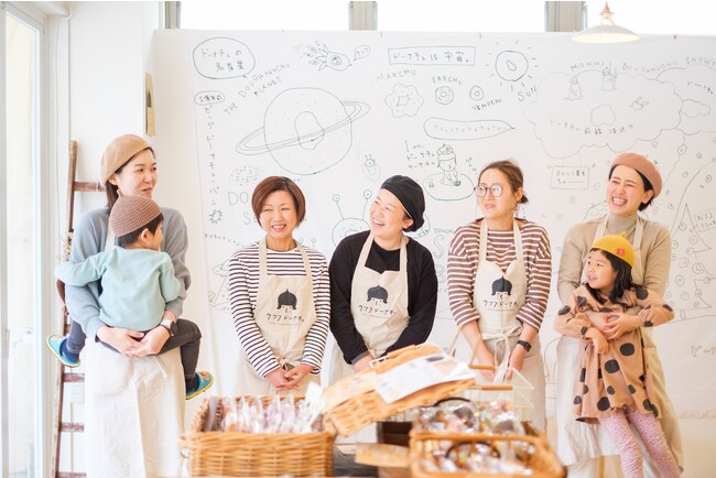 ウフフドーナチュ旧軽井沢スタッフとともに ウフフドーナチュ旧軽井沢スタッフとともに