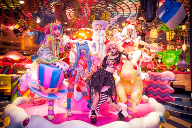 パックマンの新ブランド Pac Store が期間限定でkawaii Monster Cafe Harajukuに登場 一夜限りのオープンイベントやコラボメニューもお目見え Ddホールディングスのプレスリリース