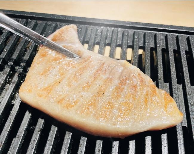 魚を焼肉スタイルで味わう新感覚の”焼きうお（魚）”