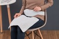 【この冬注目の防寒アイテム！】コードレスでどこでもマルチに温まる、極薄ヒーター内蔵の最新マルチクロス＆ウエストウォーマーがLife on Productsから発売