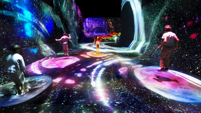 チームラボ《マルチジャンピング宇宙》Courtesy teamLab Borderless, Jeddah (C) チームラボ