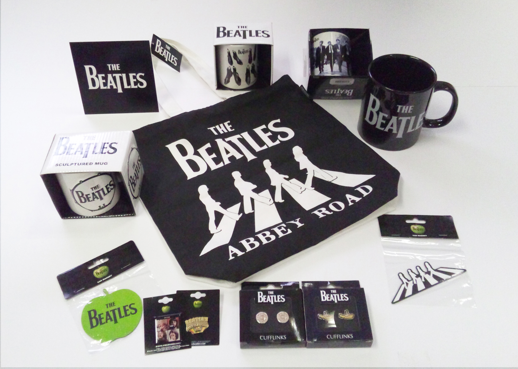 BEATLES ，グッズ