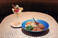 スパイスの効いた本格チキンカレーと専門店こだわりの贅沢ミニパフェの大満足ランチセットが登場!/「THE NEW NORMAL」にて12月10日から提供スタート