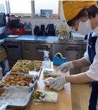 食に困った方へお弁当を配布