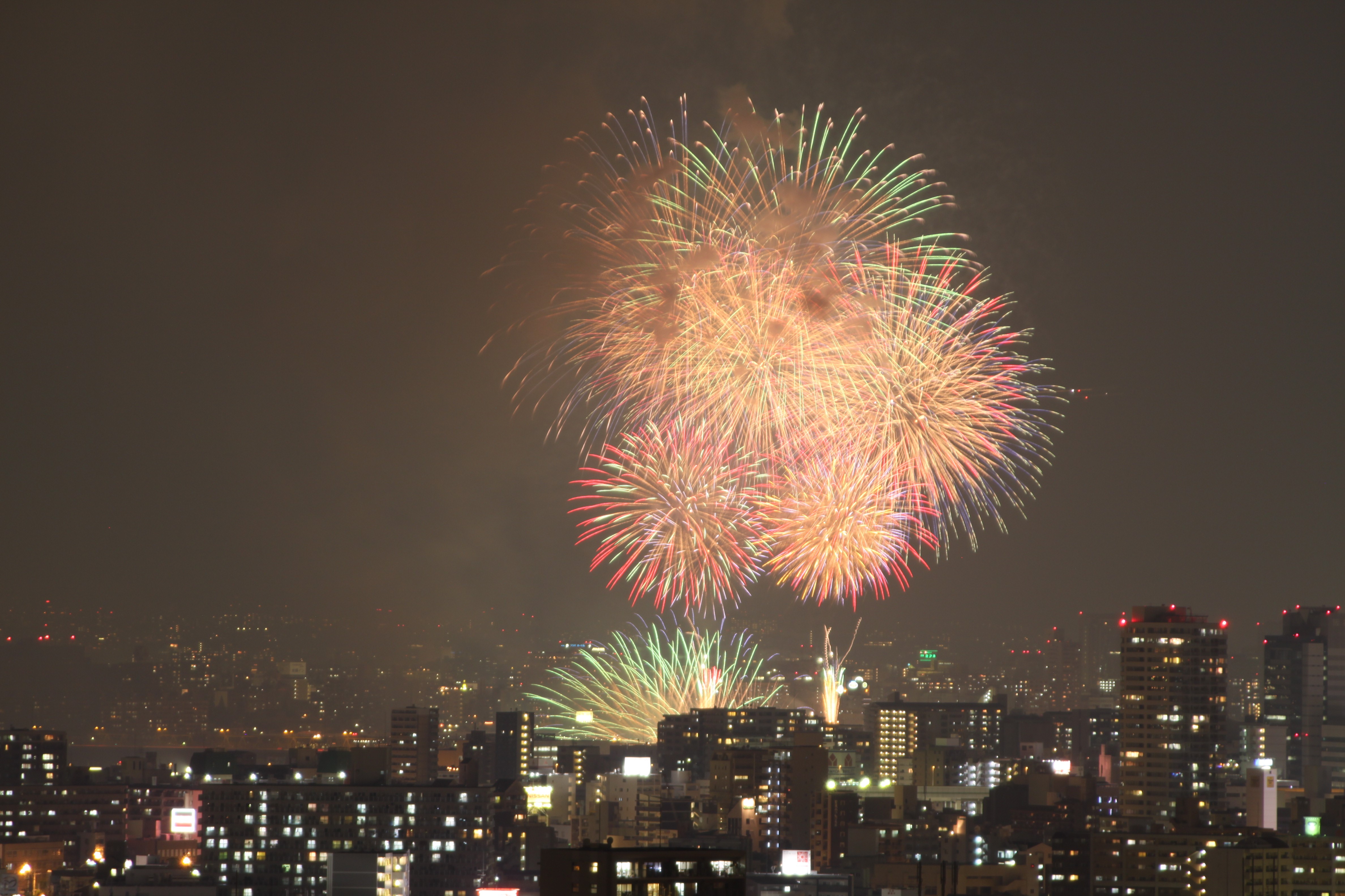 ホテル大阪ベイタワー なにわ淀川花火大会 1泊2食付き宿泊プラン 販売開始 グランビスタ ホテル リゾートのプレスリリース