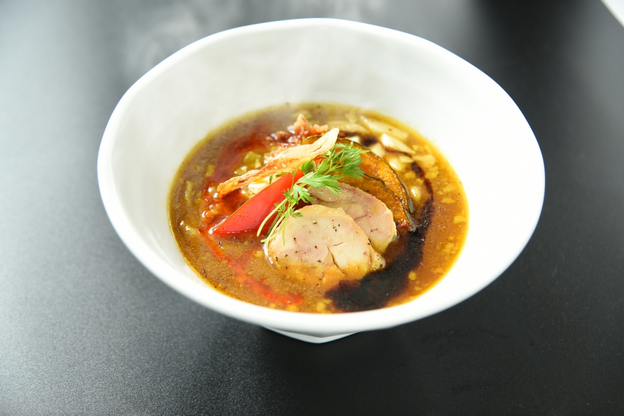滋賀県初カレーラーメン専門店の 東印度咖喱 ら麺 が滋賀県草津市草津駅前に２月２２日オープン 東印度咖喱ら麺のプレスリリース