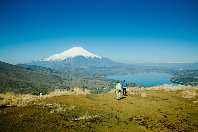 ザ・ノース・フェイス】世界文化遺産の富士山を、歩いて旅するスタイルをご紹介 | 株式会社ゴールドウインのプレスリリース