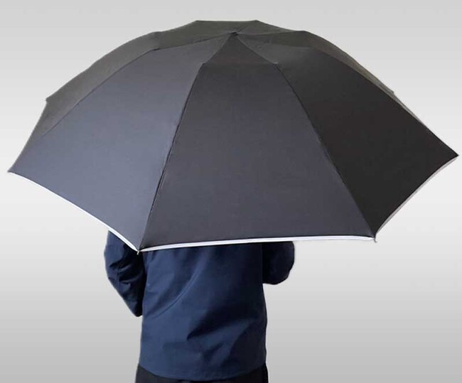 バッグも足元も広々カバー