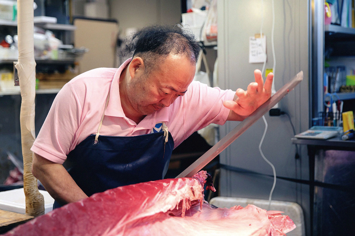 魚を思い 人を思う 笑顔も鮪も溢れる鉄火丼イベント 行き場を失った食材で生産者 仲卸業者 飲食に関わる人達を応援 料理人の居る魚屋 鰓呼吸 が 感謝イベント第2弾 こぼれ生鮪鉄火丼 を特別価格で提供 株式会社digプライミングのプレスリリース