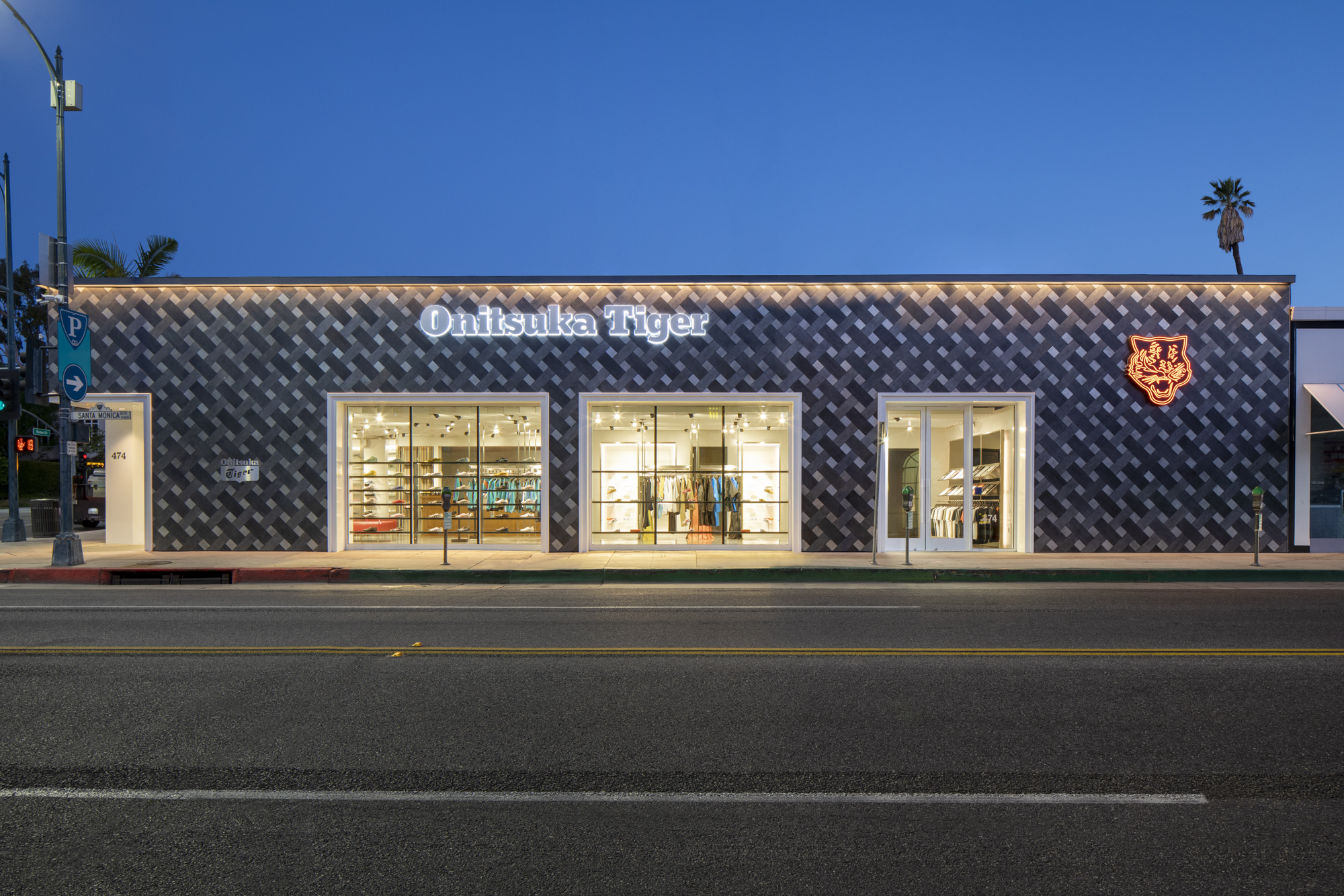 オニツカタイガー アメリカ西海岸で初となる旗艦店をロサンゼルス ビバリーヒルズ ロデオドライブにてオープン オニツカタイガーのプレスリリース